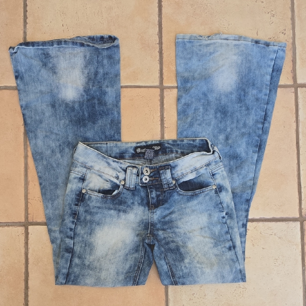 Vintage Vanilla Star Light Blue Flare Jeans
